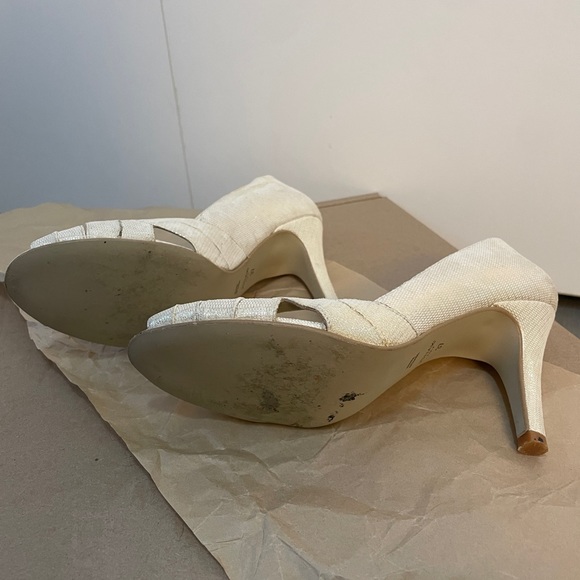 Gold and cream jonak heels -37 - Picture 2 of 4